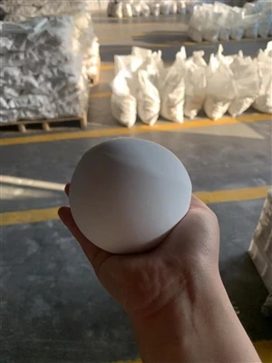 Fordele ved at bruge alumina inerte bolde i katalysatorindustrien